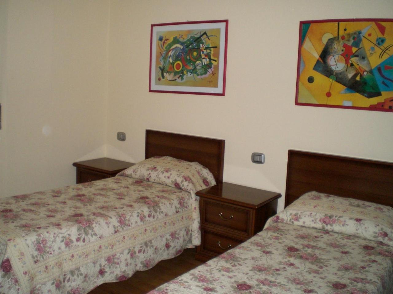 Hotel San Giorgio Tavazzano Buitenkant foto