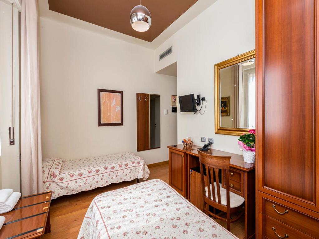 Hotel San Giorgio Tavazzano Buitenkant foto