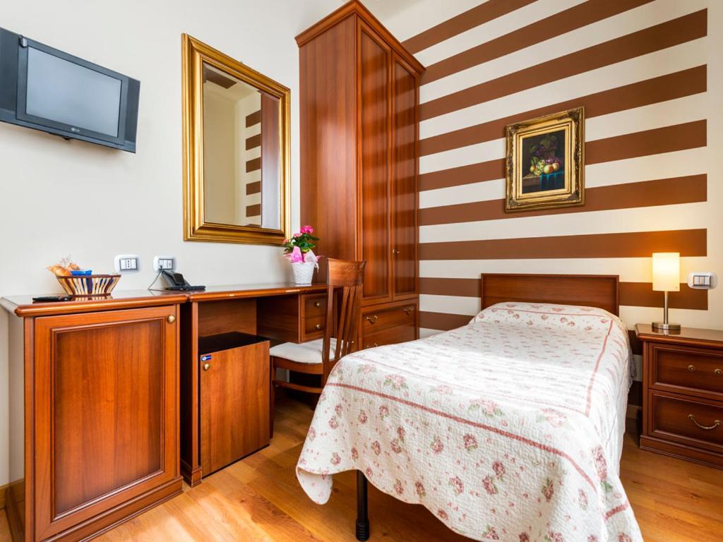 Hotel San Giorgio Tavazzano Buitenkant foto