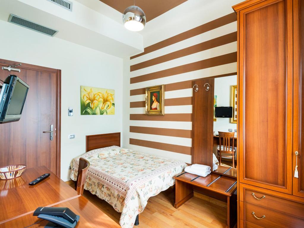 Hotel San Giorgio Tavazzano Buitenkant foto
